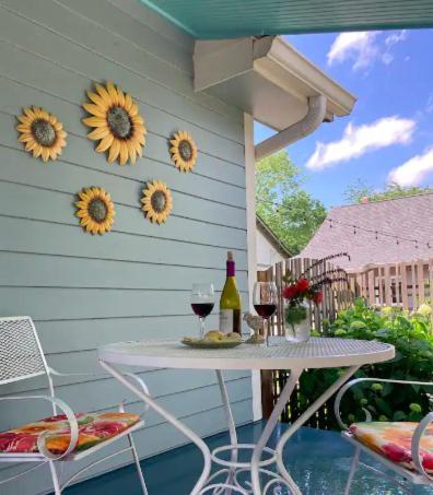Peaceful Private Cottage, Walk To Park & 5 Mins To Downtown Nashville Bagian luar foto
